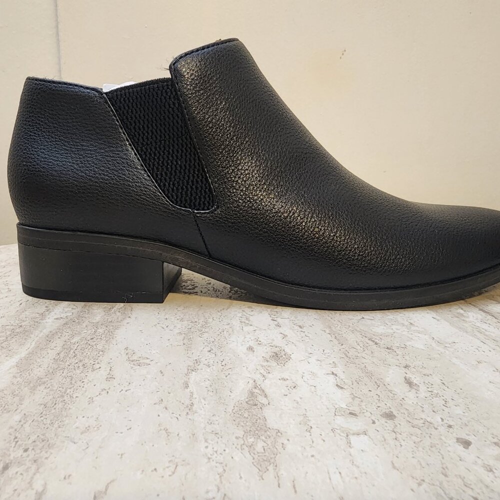 Soul Naturalizer Respect Chelsea Booties Black Faux Leather 8M - A049